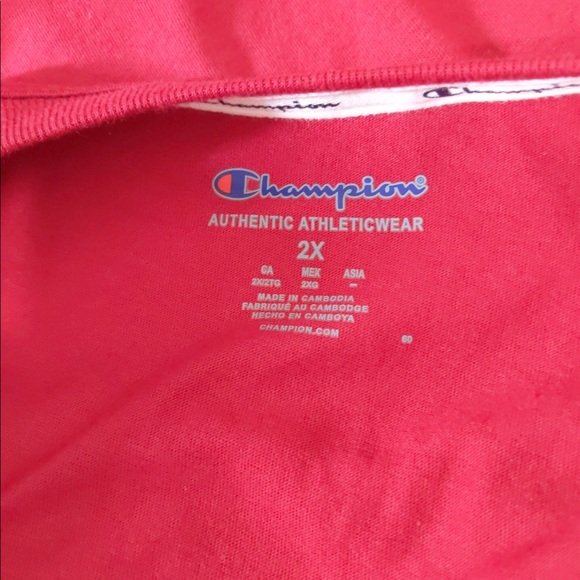 🎄 3/$35 👯‍♀️Host Pick⚡️Champion Logo Cropped Tee - Picture 11 of 12